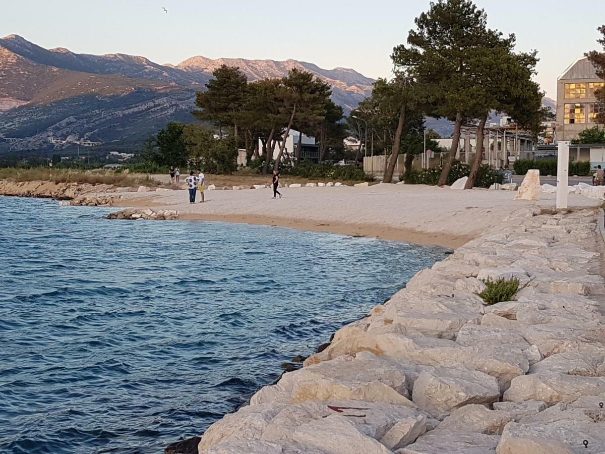 Apartments Mali Raj Vranjic Bagian luar foto