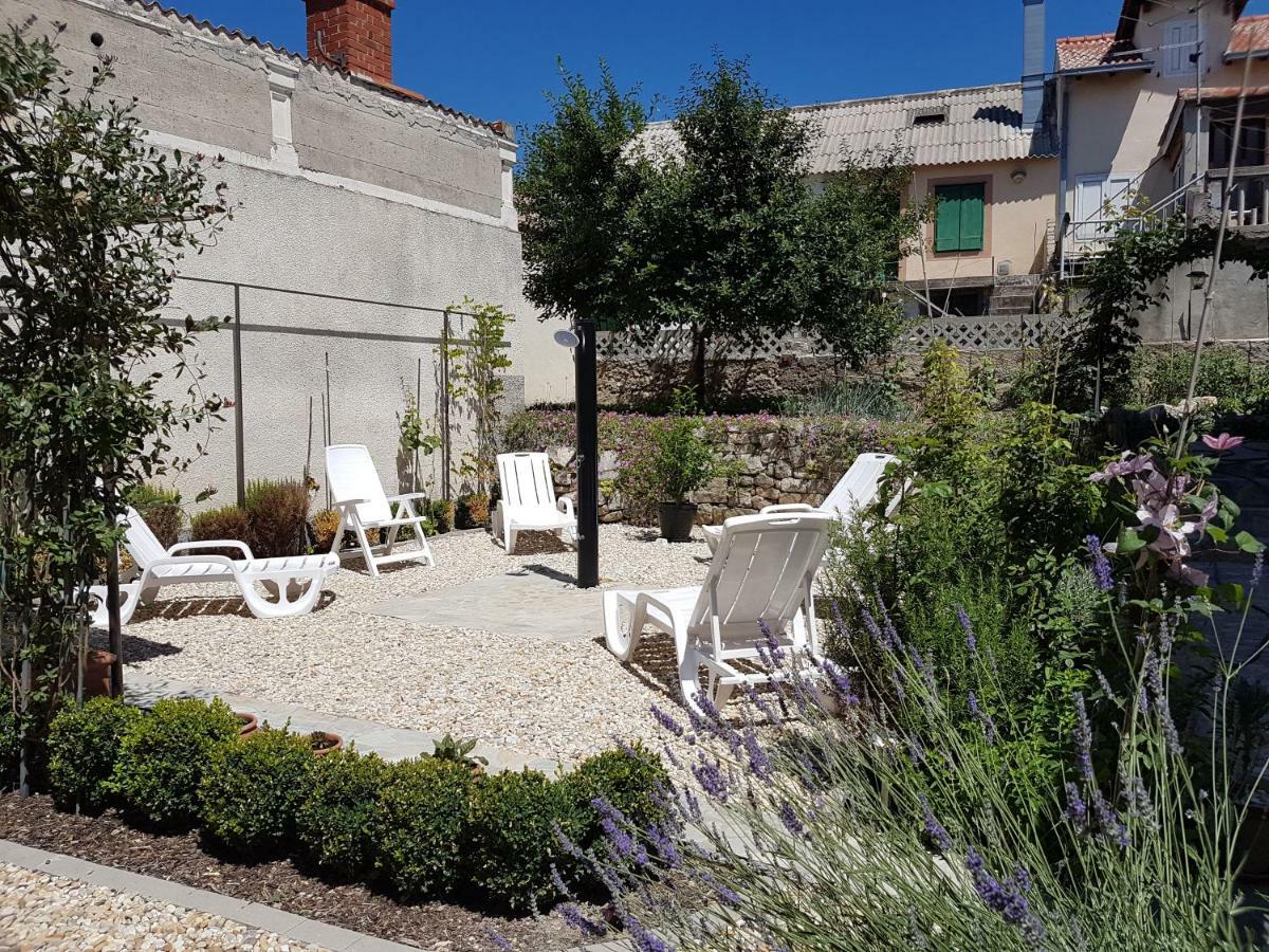 Apartments Mali Raj Vranjic Bagian luar foto